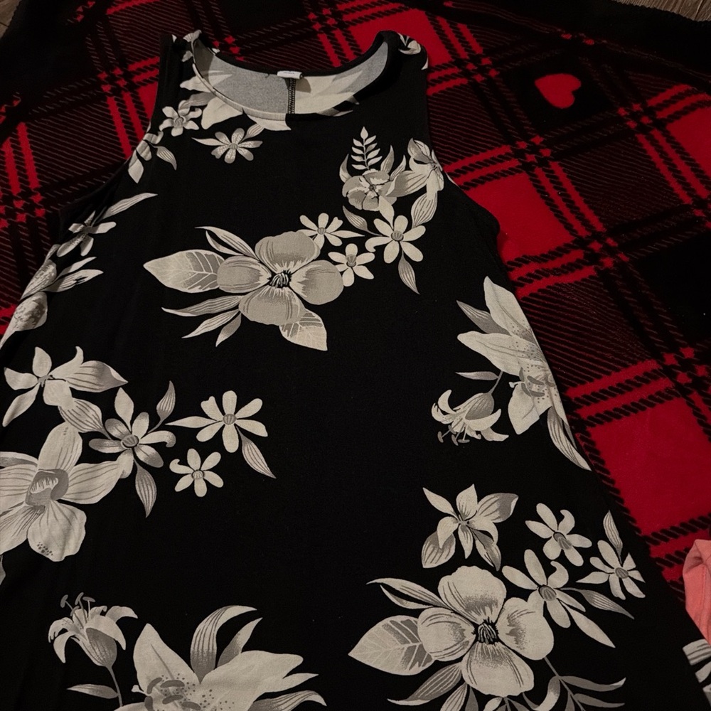 Dress Bundle - Picture 2 of 7
